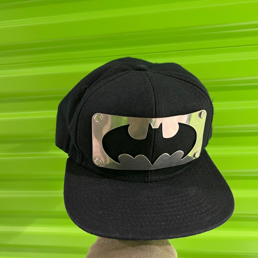 Batman DC Comics Snapback Hat Black Metal Logo Plate Flat Brim Cap OSFM 2013